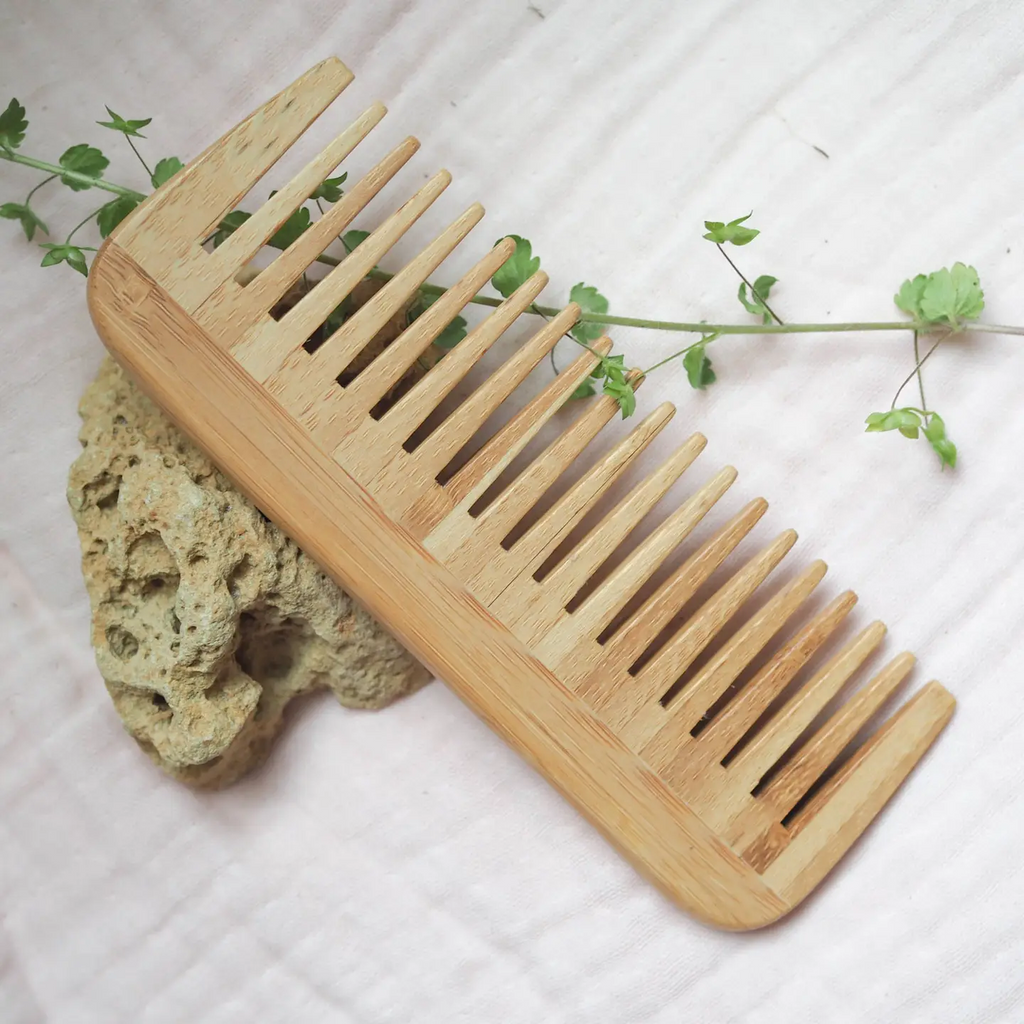 brush-it-on-bamboo-wide-tooth-hair-comb.